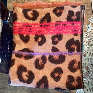 BCBGeneration large 72” by 30” warm shall scarf NWOT